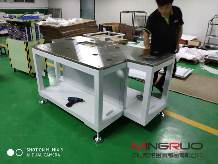 钣金加工不锈钢的有关实用知识_兰州冯岩国际物流有限公司