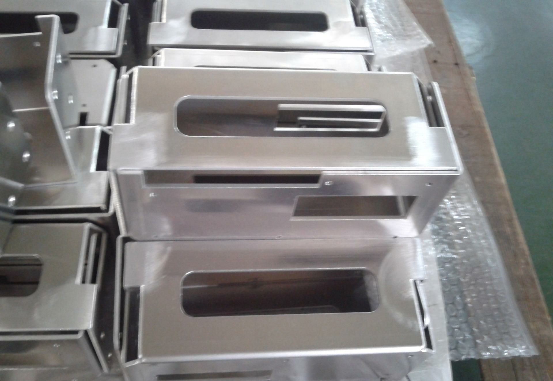 钣金加工时应如何选择材料？-兰州冯岩国际物流有限公司