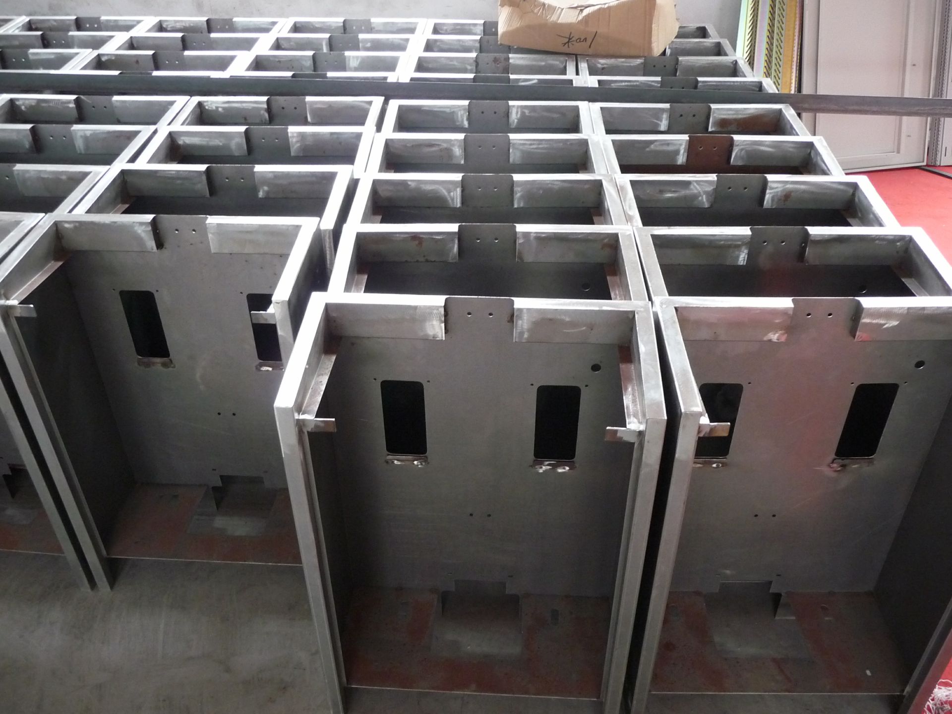 常见的钣金加工工艺-兰州冯岩国际物流有限公司